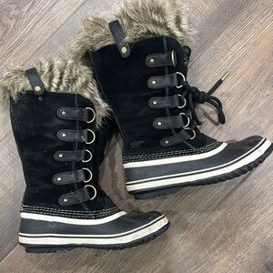 SOREL Women's Black Fur-Lined Winter Boots